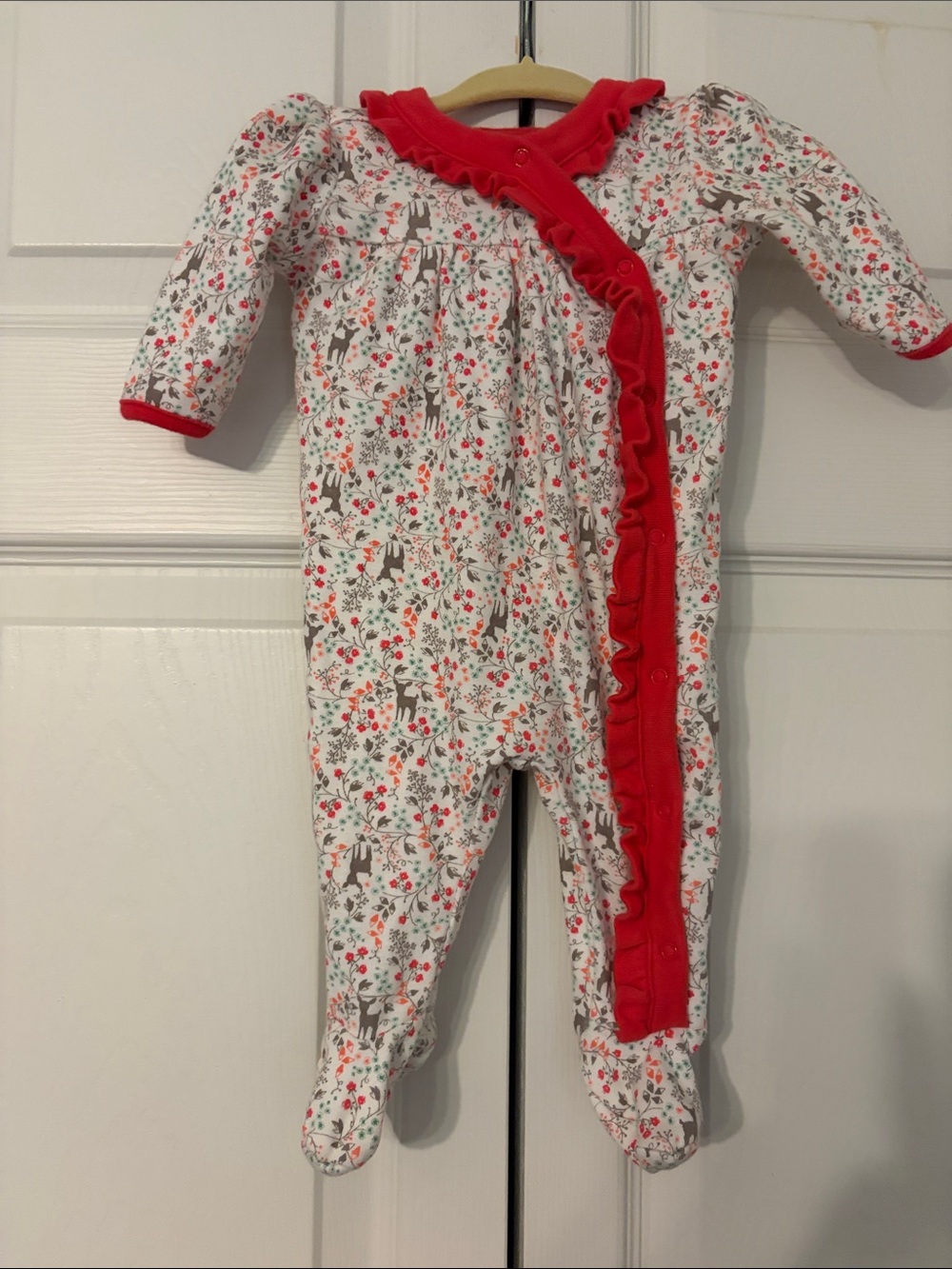 Gymboree Adorable Floral Deer Print Footie with Red Ruffle Trim Size 0-3 Model